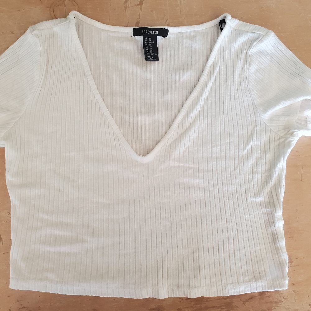 F21 V-Neck Baby Crop top